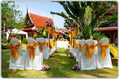 garden wedding setting There are a number of small wedding ideas that you