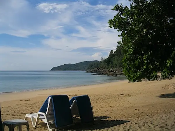 Banana Rock Beach is a secret and well hidden beach in Phuket but well worth finding. Find yourself a sunbed and chill out Banana Rock Beach sunbeds