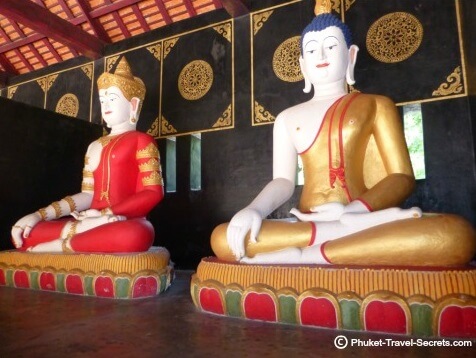 Buddha Images on the grounds of Wat Chedi Luang. Buddha Images on the grounds of Wat Chedi Luang.