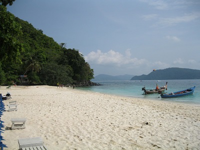 Private Speed Boat & Snorkeling Tour to Coral Island, Koh Aoe & Koh Lon Private snorkeling tour