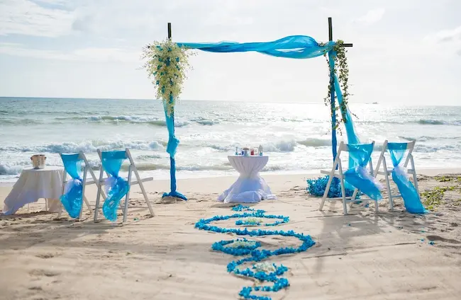 Tailor your own destination wedding package in Phuket.
