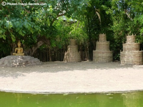 Grounds of Wat Phan Tao