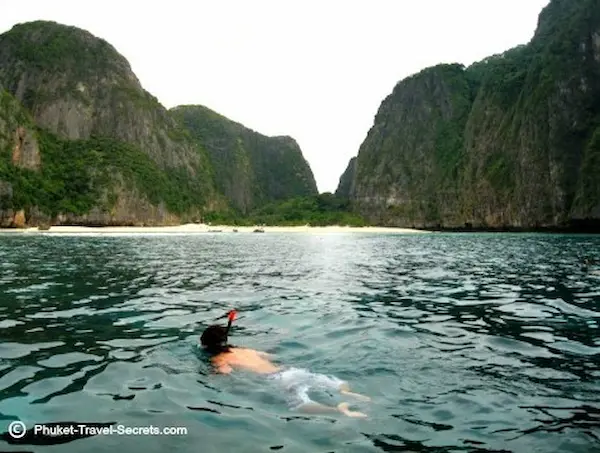 Snorkeling in Maya Bay at Phi Phi Ley. Holidays in Phuket Snorkeling at Phi Phi islands