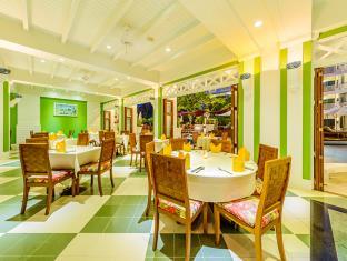Maneekram Restaurant