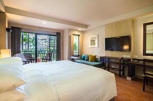 Premier Lagoon Pool Room Marriott Merlin Beach resort Premier Lagoon Pool Room