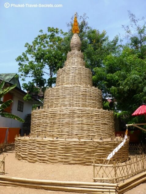 Interesting sights around the grounds at Wat Phan Tao.