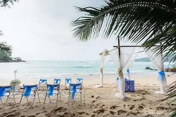 Beach wedding settings in Phuket