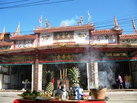 Explore Chinese Temples in Old Phuket Town Chinese Temples in Old Phuket Town