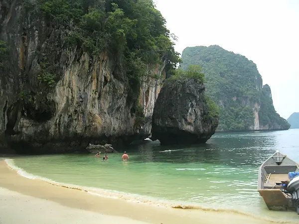 Explore the beautiful Koh Lading in Krabi Lading Island