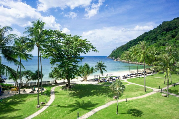 Tri Trang Beach Phuket
