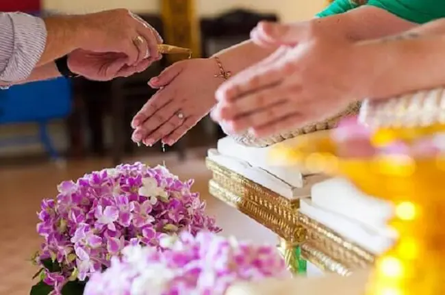 Buddhist Weddings
